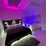 Oda ve Kahvaltı Sn Luxury & 3*